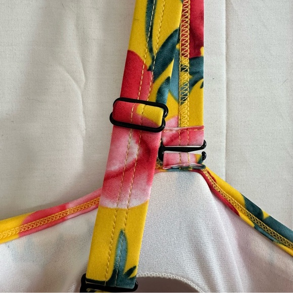 Women’s Floral One Piece Swimsuit in Yellow & Pink Size 2X - Picture 6 of 9